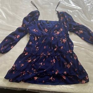 Forever 21 blue flowered dress size large